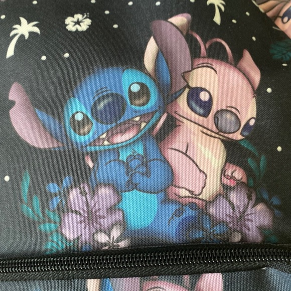 ❤️ Disney’s Lilo and Stitch Hawaii Ohana Backpack NWT - Picture 3 of 8